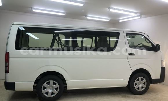 Acheter Occasion Voiture Toyota Hiace Blanc à Harare, Harare Acheter Occasion Voiture Toyota Hiace Blanc à Harare, Harare