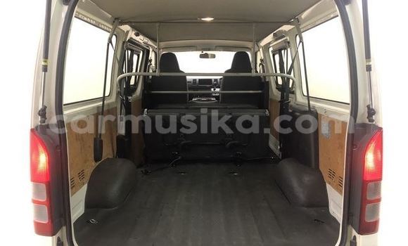 Acheter Occasion Voiture Toyota Hiace Blanc à Harare, Harare Acheter Occasion Voiture Toyota Hiace Blanc à Harare, Harare