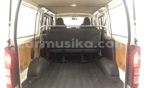 Acheter Occasion Voiture Toyota Hiace Blanc à Harare, Harare Acheter Occasion Voiture Toyota Hiace Blanc à Harare, Harare