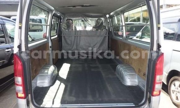 Buy Used Toyota Hiace Silver Car in Harare in Harare Buy Used Toyota Hiace Silver Car in Harare in Harare