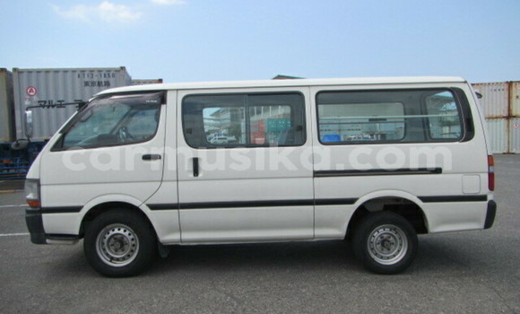 Acheter Occasion Voiture Toyota Hiace Blanc à Harare, Harare Acheter Occasion Voiture Toyota Hiace Blanc à Harare, Harare