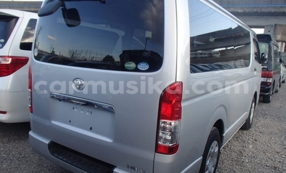 Tenga Tsaru Toyota Hiace Sirivha Mota in Harare in Harare