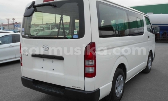 Acheter Occasion Voiture Toyota Hiace Blanc à Harare, Harare Acheter Occasion Voiture Toyota Hiace Blanc à Harare, Harare