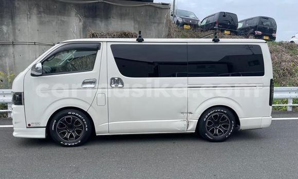 Acheter Occasion Voiture Toyota Hiace Blanc à Chitungwiza, Harare Acheter Occasion Voiture Toyota Hiace Blanc à Chitungwiza, Harare