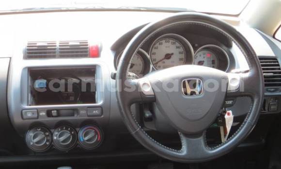 Acheter Occasion Voiture Honda Fit Gris à Chitungwiza, Harare Acheter Occasion Voiture Honda Fit Gris à Chitungwiza, Harare