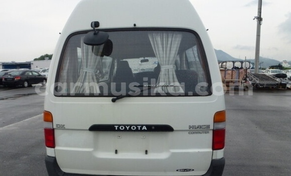 Buy Used Toyota Hiace White Car in Beitbridge in Matabeleland South Buy Used Toyota Hiace White Car in Beitbridge in Matabeleland South