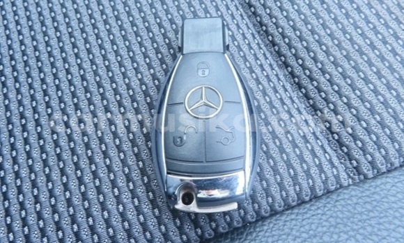 Tenga Tsaru Mercedes‒Benz C–Class Nhema Mota in Beitbridge in Matabeleland South Tenga Tsaru Mercedes‒Benz C–Class Nhema Mota in Beitbridge in Matabeleland South