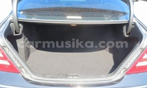 Tenga Tsaru Mercedes‒Benz C–Class Nhema Mota in Beitbridge in Matabeleland South Tenga Tsaru Mercedes‒Benz C–Class Nhema Mota in Beitbridge in Matabeleland South