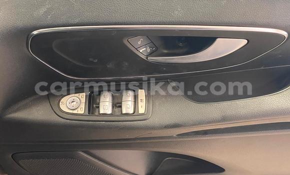 Buy Used Mercedes‒Benz Vito Black Car in Beitbridge in Matabeleland South Buy Used Mercedes‒Benz Vito Black Car in Beitbridge in Matabeleland South