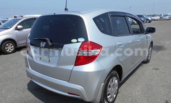 Acheter Occasion Voiture Honda Fit Gris à Beitbridge, Matabeleland South Acheter Occasion Voiture Honda Fit Gris à Beitbridge, Matabeleland South