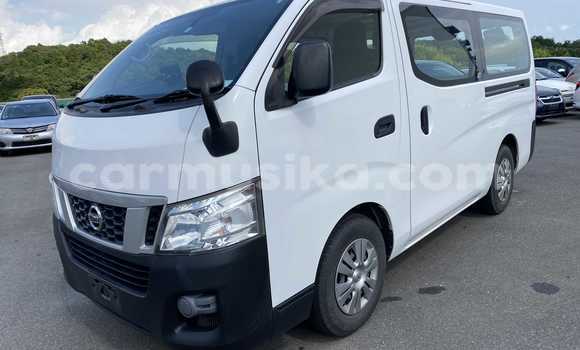 Buy Used Nissan NV350 Caravan White Car in Beitbridge in Matabeleland South Buy Used Nissan NV350 Caravan White Car in Beitbridge in Matabeleland South