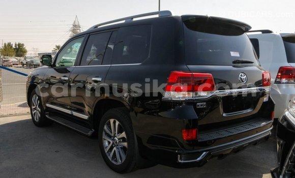 Tenga Imported Toyota Land Cruiser Nhema Mota in Import - Dubai in Harare Tenga Imported Toyota Land Cruiser Nhema Mota in Import - Dubai in Harare