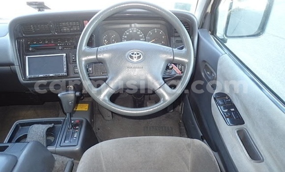 Tenga Tsaru Toyota Hiace Chena Mota in Beitbridge in Matabeleland South Tenga Tsaru Toyota Hiace Chena Mota in Beitbridge in Matabeleland South