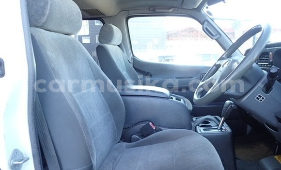 Tenga Tsaru Toyota Hiace Chena Mota in Beitbridge in Matabeleland South Tenga Tsaru Toyota Hiace Chena Mota in Beitbridge in Matabeleland South