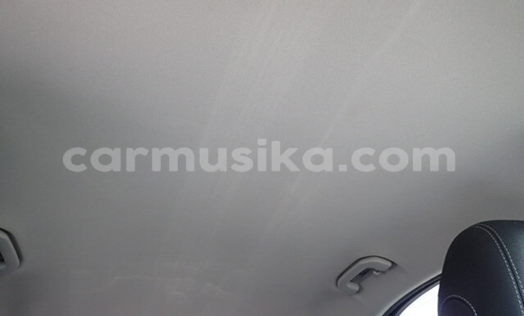 Tenga Tsaru Mercedes‒Benz 200 Nhema Mota in Beitbridge in Matabeleland South Tenga Tsaru Mercedes‒Benz 200 Nhema Mota in Beitbridge in Matabeleland South