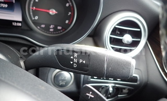 Tenga Tsaru Mercedes‒Benz 200 Nhema Mota in Beitbridge in Matabeleland South Tenga Tsaru Mercedes‒Benz 200 Nhema Mota in Beitbridge in Matabeleland South