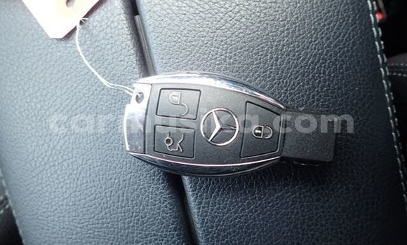 Tenga Tsaru Mercedes‒Benz 200 Nhema Mota in Beitbridge in Matabeleland South Tenga Tsaru Mercedes‒Benz 200 Nhema Mota in Beitbridge in Matabeleland South