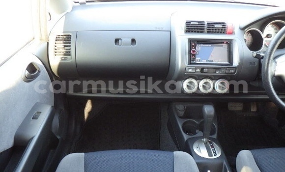 Acheter Occasion Voiture Honda Fit Gris à Beitbridge, Matabeleland South Acheter Occasion Voiture Honda Fit Gris à Beitbridge, Matabeleland South