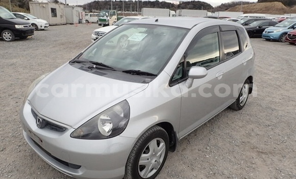 Acheter Occasion Voiture Honda Fit Gris à Beitbridge, Matabeleland South Acheter Occasion Voiture Honda Fit Gris à Beitbridge, Matabeleland South