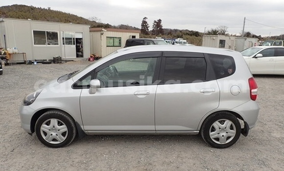 Acheter Occasion Voiture Honda Fit Gris à Beitbridge, Matabeleland South Acheter Occasion Voiture Honda Fit Gris à Beitbridge, Matabeleland South