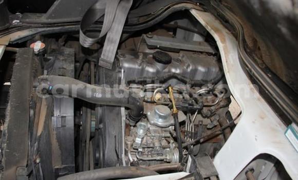 Acheter Occasion Voiture Hyundai H200 Blanc à Beitbridge, Matabeleland South Acheter Occasion Voiture Hyundai H200 Blanc à Beitbridge, Matabeleland South