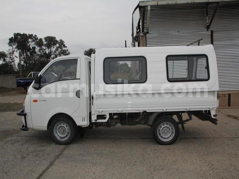 Big with watermark hyundai h200 matabeleland south beitbridge 33272