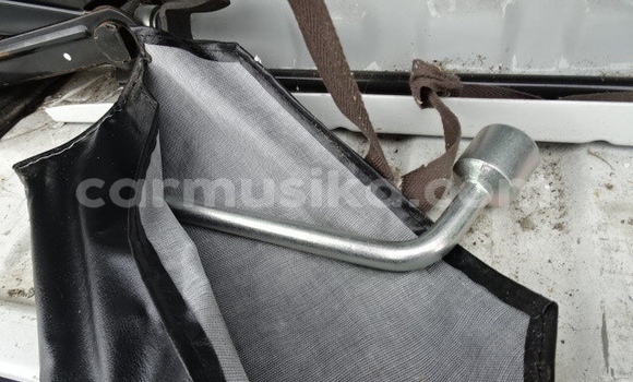 Tenga Tsaru Mazda Bongo Chena Mota in Beitbridge in Matabeleland South Tenga Tsaru Mazda Bongo Chena Mota in Beitbridge in Matabeleland South