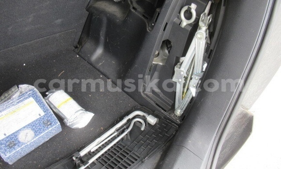 Tenga Tsaru Honda Fit Nhema Mota in Beitbridge in Matabeleland South Tenga Tsaru Honda Fit Nhema Mota in Beitbridge in Matabeleland South