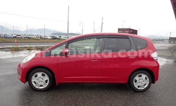 Tenga Tsaru Honda Fit Tsvuku Mota in Bulawayo in Bulawayo Tenga Tsaru Honda Fit Tsvuku Mota in Bulawayo in Bulawayo