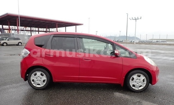 Tenga Tsaru Honda Fit Tsvuku Mota in Bulawayo in Bulawayo Tenga Tsaru Honda Fit Tsvuku Mota in Bulawayo in Bulawayo