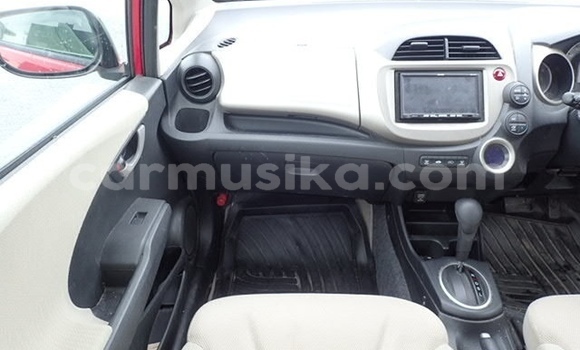 Tenga Tsaru Honda Fit Tsvuku Mota in Bulawayo in Bulawayo Tenga Tsaru Honda Fit Tsvuku Mota in Bulawayo in Bulawayo