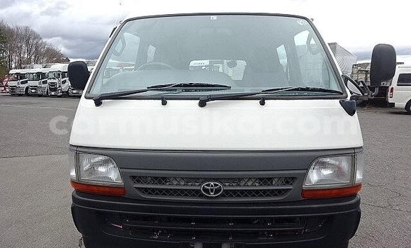 Acheter Occasion Voiture Toyota Hiace Blanc à Beitbridge, Matabeleland South Acheter Occasion Voiture Toyota Hiace Blanc à Beitbridge, Matabeleland South