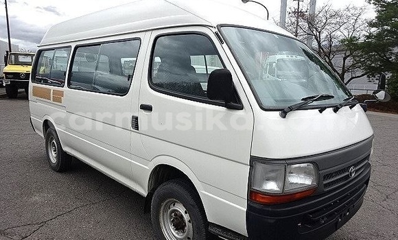 Acheter Occasion Voiture Toyota Hiace Blanc à Beitbridge, Matabeleland South Acheter Occasion Voiture Toyota Hiace Blanc à Beitbridge, Matabeleland South