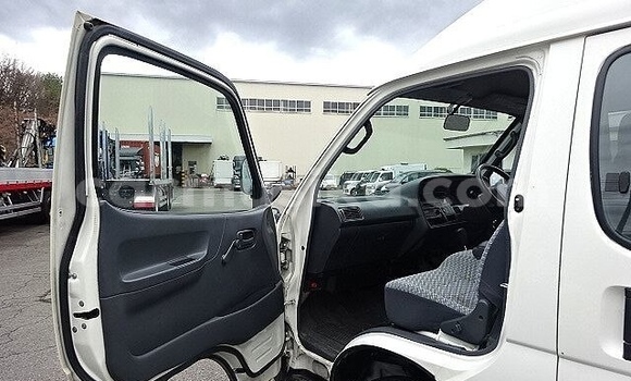 Acheter Occasion Voiture Toyota Hiace Blanc à Beitbridge, Matabeleland South Acheter Occasion Voiture Toyota Hiace Blanc à Beitbridge, Matabeleland South