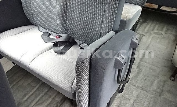 Acheter Occasion Voiture Toyota Hiace Blanc à Beitbridge, Matabeleland South Acheter Occasion Voiture Toyota Hiace Blanc à Beitbridge, Matabeleland South