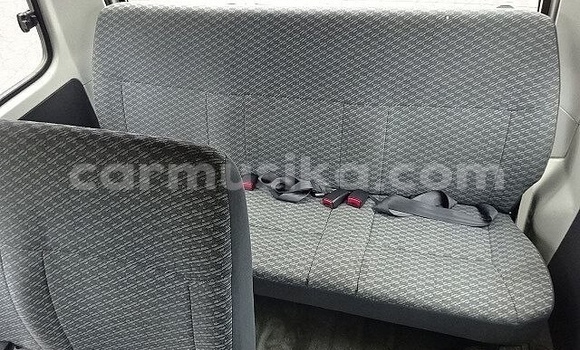 Acheter Occasion Voiture Toyota Hiace Blanc à Beitbridge, Matabeleland South Acheter Occasion Voiture Toyota Hiace Blanc à Beitbridge, Matabeleland South