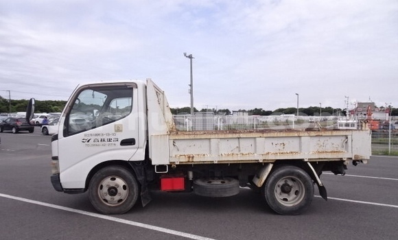 Acheter Occasion Utilitaire Toyota Dyna Blanc à Beitbridge, Matabeleland South Acheter Occasion Utilitaire Toyota Dyna Blanc à Beitbridge, Matabeleland South