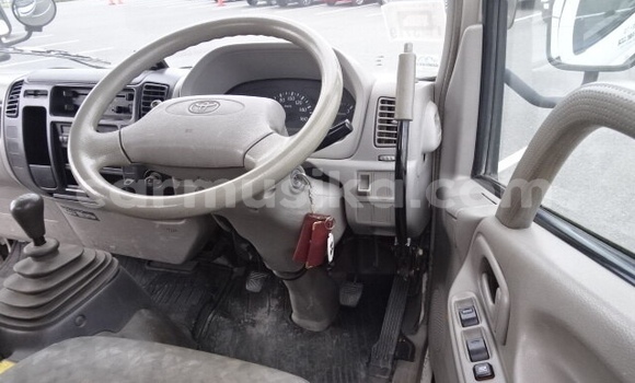 Acheter Occasion Utilitaire Toyota Dyna Blanc à Beitbridge, Matabeleland South Acheter Occasion Utilitaire Toyota Dyna Blanc à Beitbridge, Matabeleland South