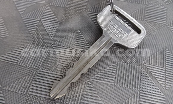 Acheter Occasion Utilitaire Toyota Dyna Blanc à Beitbridge, Matabeleland South Acheter Occasion Utilitaire Toyota Dyna Blanc à Beitbridge, Matabeleland South