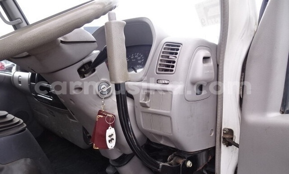 Acheter Occasion Utilitaire Toyota Dyna Blanc à Beitbridge, Matabeleland South Acheter Occasion Utilitaire Toyota Dyna Blanc à Beitbridge, Matabeleland South