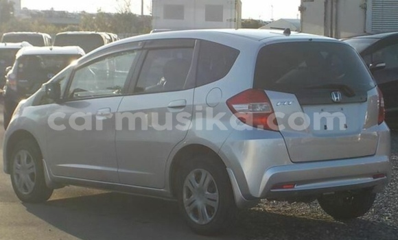 Acheter Occasion Voiture Honda Fit Gris à Beitbridge, Matabeleland South Acheter Occasion Voiture Honda Fit Gris à Beitbridge, Matabeleland South