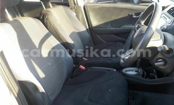 Acheter Occasion Voiture Honda Fit Gris à Beitbridge, Matabeleland South Acheter Occasion Voiture Honda Fit Gris à Beitbridge, Matabeleland South