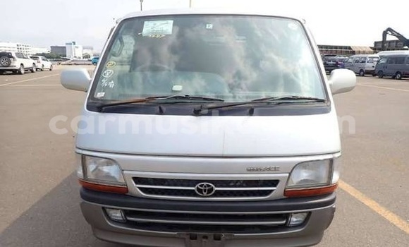 Tenga Tsaru Toyota Hiace Sirivha Mota in Beitbridge in Matabeleland South Tenga Tsaru Toyota Hiace Sirivha Mota in Beitbridge in Matabeleland South