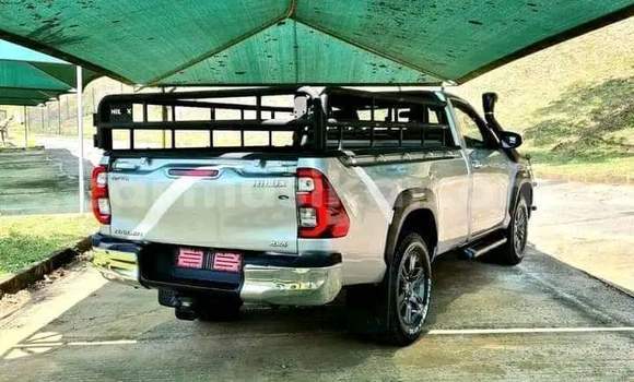 Acheter Occasion Voiture Toyota Hilux Beige à Beitbridge, Matabeleland South Acheter Occasion Voiture Toyota Hilux Beige à Beitbridge, Matabeleland South