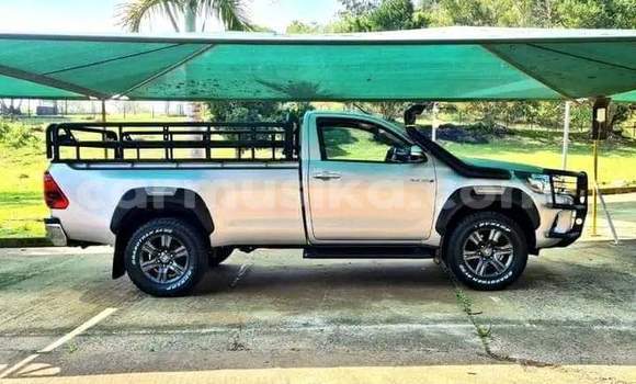 Acheter Occasion Voiture Toyota Hilux Beige à Beitbridge, Matabeleland South Acheter Occasion Voiture Toyota Hilux Beige à Beitbridge, Matabeleland South