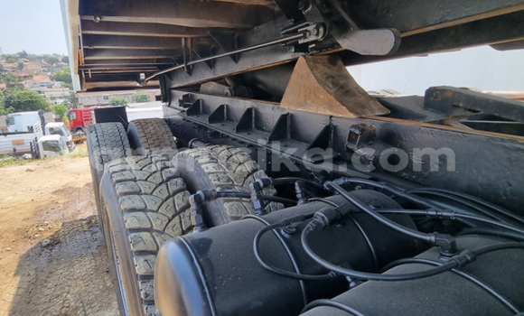 Acheter Occasion Utilitaire Hino Ranger Blanc à Beitbridge, Matabeleland South Acheter Occasion Utilitaire Hino Ranger Blanc à Beitbridge, Matabeleland South