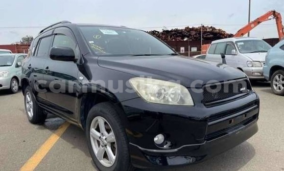 Nunua Ilio tumika Toyota RAV4 Nyeusi Gari ndani ya Beitbridge nchini Matabeleland Kusini Nunua Ilio tumika Toyota RAV4 Nyeusi Gari ndani ya Beitbridge nchini Matabeleland Kusini