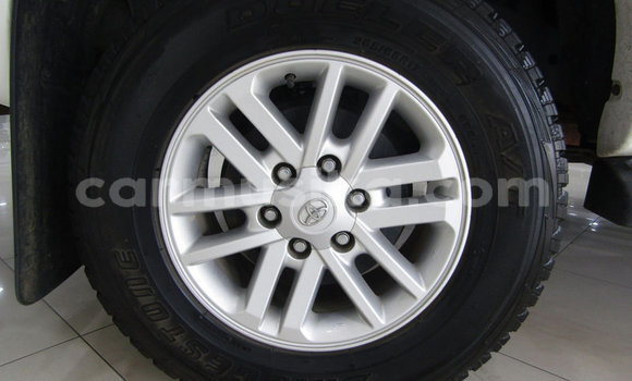 Acheter Occasion Voiture Toyota Hilux Blanc à Beitbridge, Matabeleland South Acheter Occasion Voiture Toyota Hilux Blanc à Beitbridge, Matabeleland South