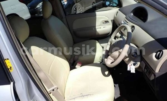 Acheter Occasion Voiture Toyota Sienta Gris à Beitbridge, Matabeleland South Acheter Occasion Voiture Toyota Sienta Gris à Beitbridge, Matabeleland South