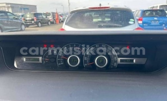 Buy Used Toyota Noah Silver Car in Beitbridge in Matabeleland South Buy Used Toyota Noah Silver Car in Beitbridge in Matabeleland South